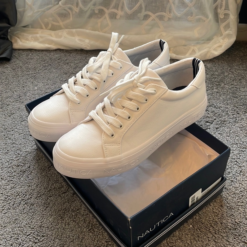 Brand new Nautica tennis shoes.